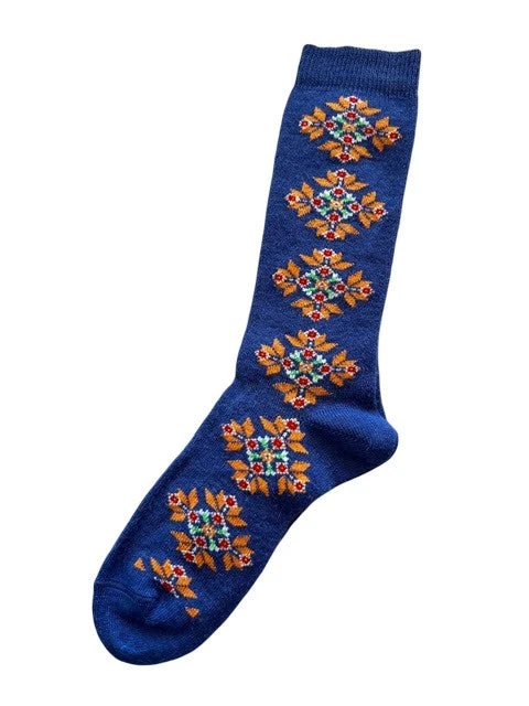 Alpaca Brittany Floral Motif Socks Alpaca Brittany Floral Motif Socks -BIG BEAR GEAR SHOP Tey Art20Brittany20Blue20Snag1 480x640 1